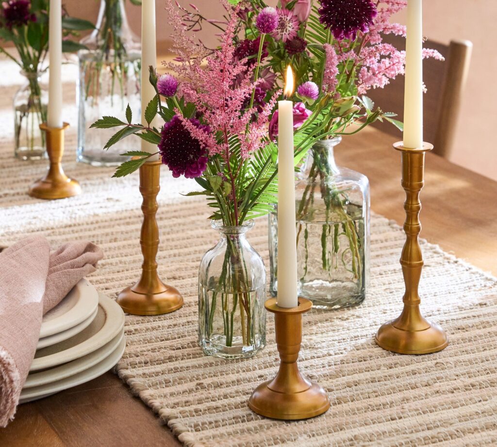 floral for easter 
15 elegant easter table decor to try this year